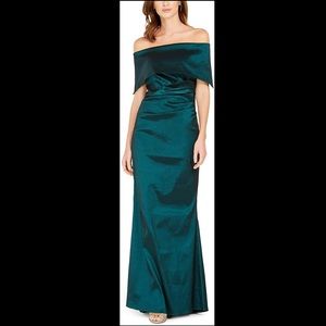 Off The Shoulders Vince Camuto Dress. Size 10. Worn once.
